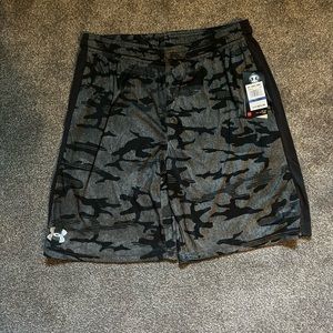 Under Armour Shorts Basketball Running Workout Athletic NWT Size XL